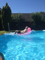 557439_10150962999420823_36070408_n